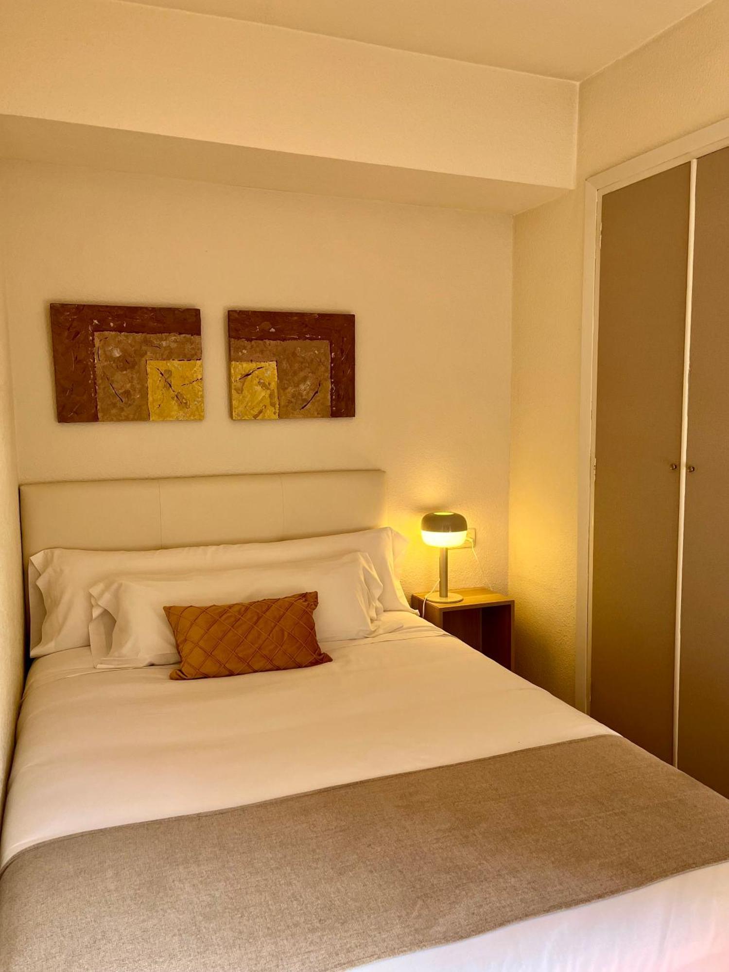 Apartamentos Ubaga เอซกาไรย์ ภายนอก รูปภาพ
