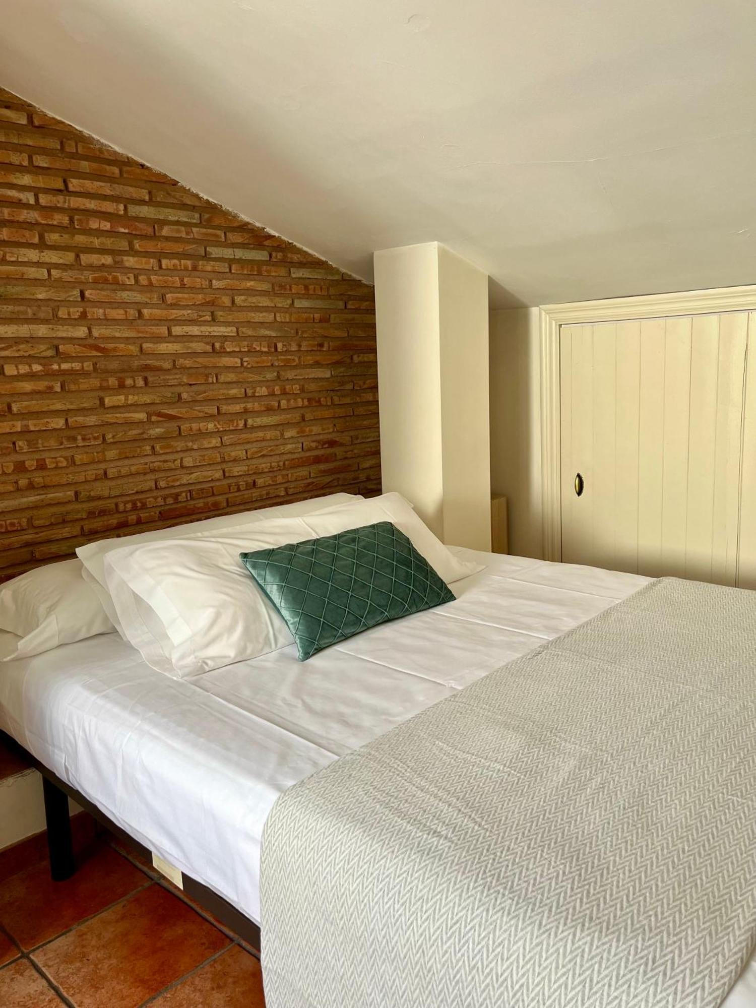 Apartamentos Ubaga เอซกาไรย์ ภายนอก รูปภาพ